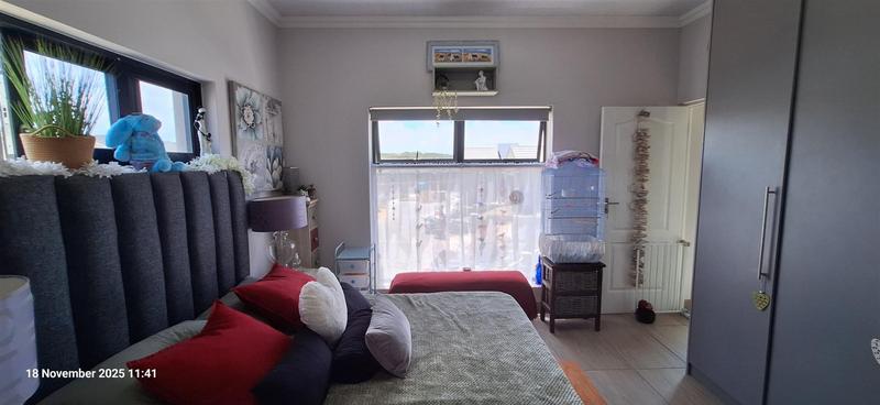 2 Bedroom Property for Sale in Reebok Western Cape